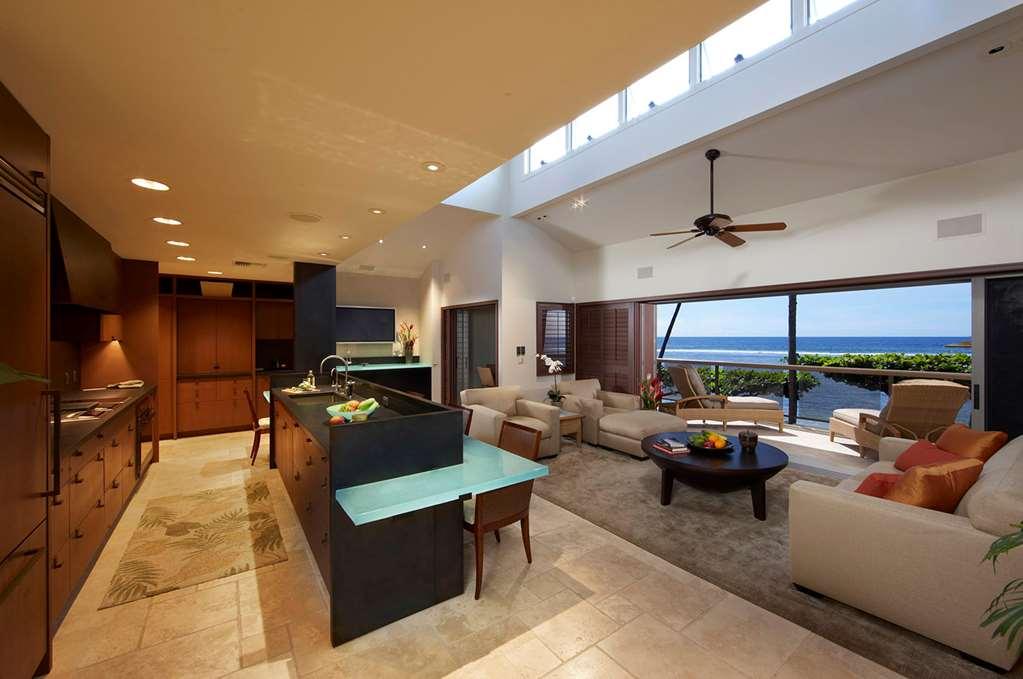Puunoa Beach Estates, A Destination By Hyatt Residence Lahaina Room photo